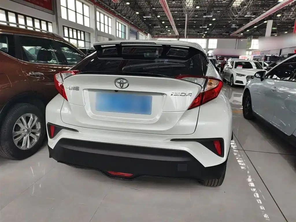 2022 Toyota IZOA 2.0L Sport Edition — миниатюра 9
