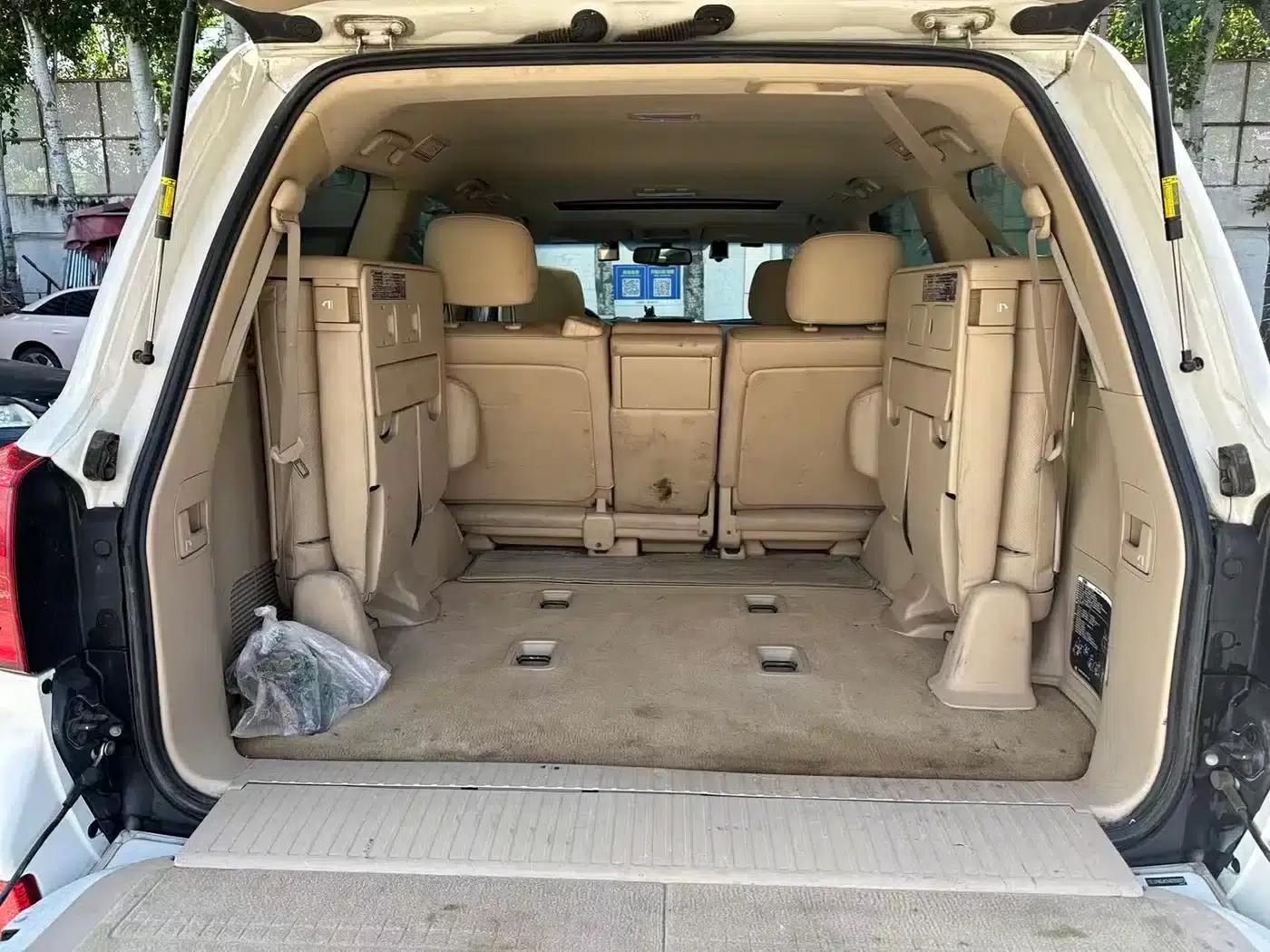 2012 Land Cruiser 4.0L Automatic VX — миниатюра 12
