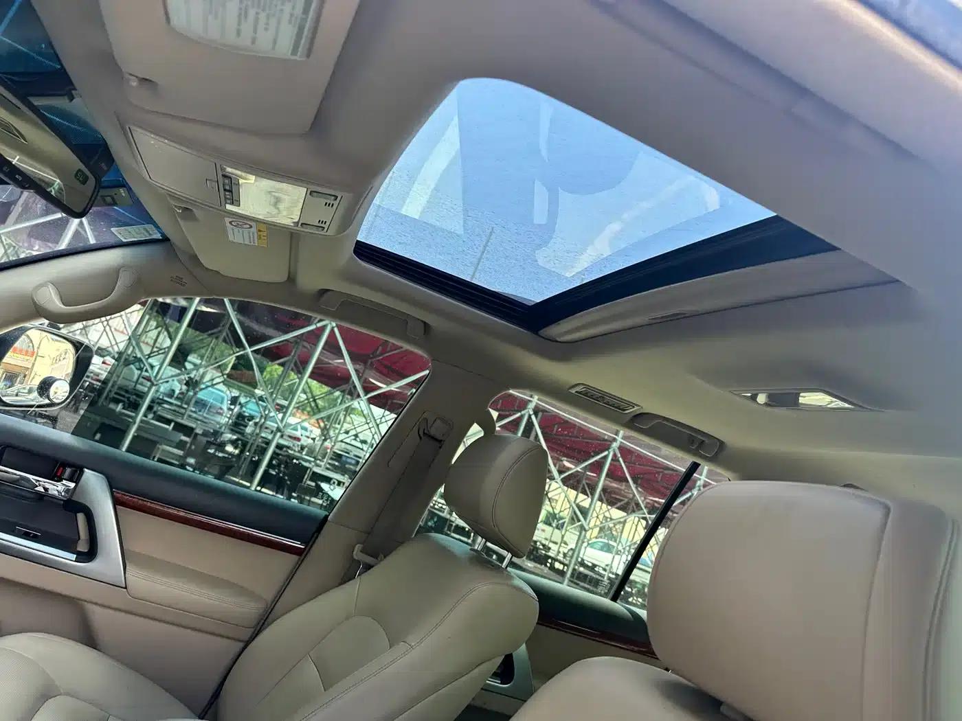 2012 Land Cruiser 4.0L Automatic VX — миниатюра 10