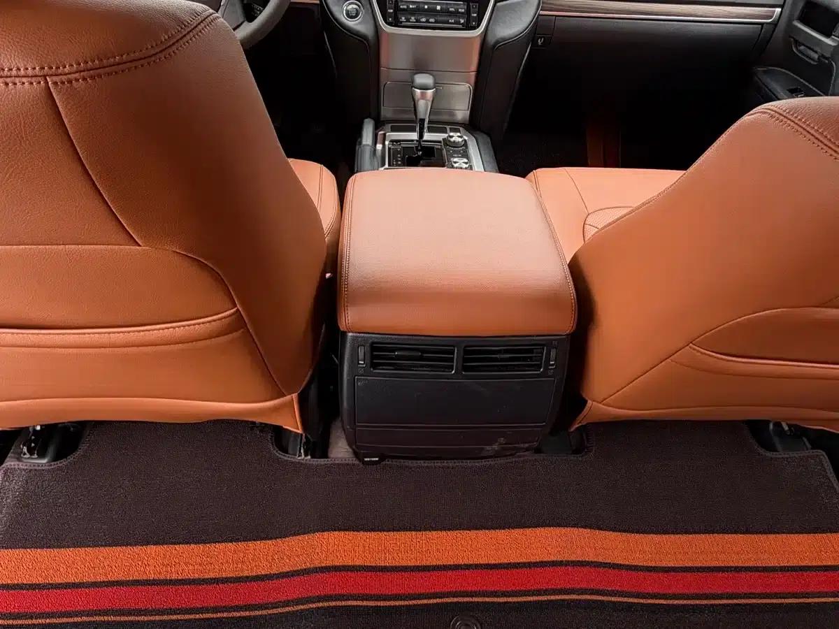 2015 Imported Land Cruiser 4.0L V6 Middle East Base Model — миниатюра 9