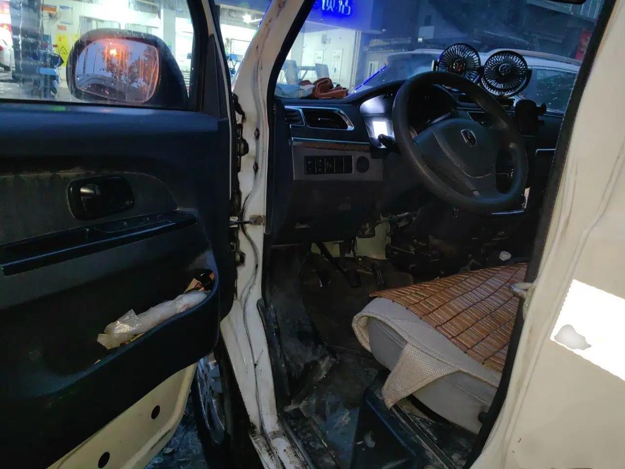 Jinbei Hiace X30 2018 1.3L Cargo Van Standard Version DLCG12 — миниатюра 17