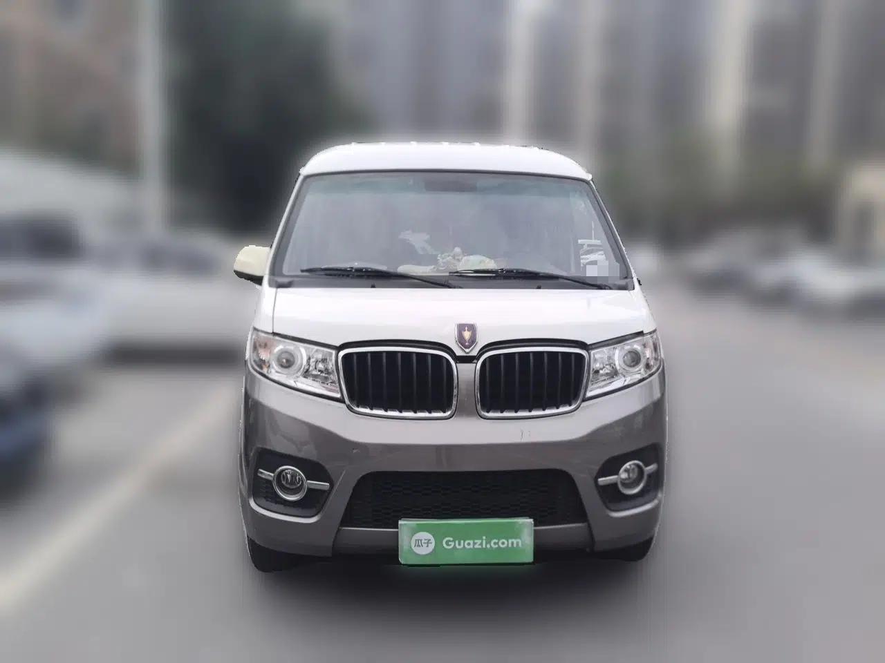 Jinbei Hiace X30 2021 1.5L Standard Model Central Air Conditioning EPS Version Bus China VI Emission Standard SWC15M — миниатюра 2