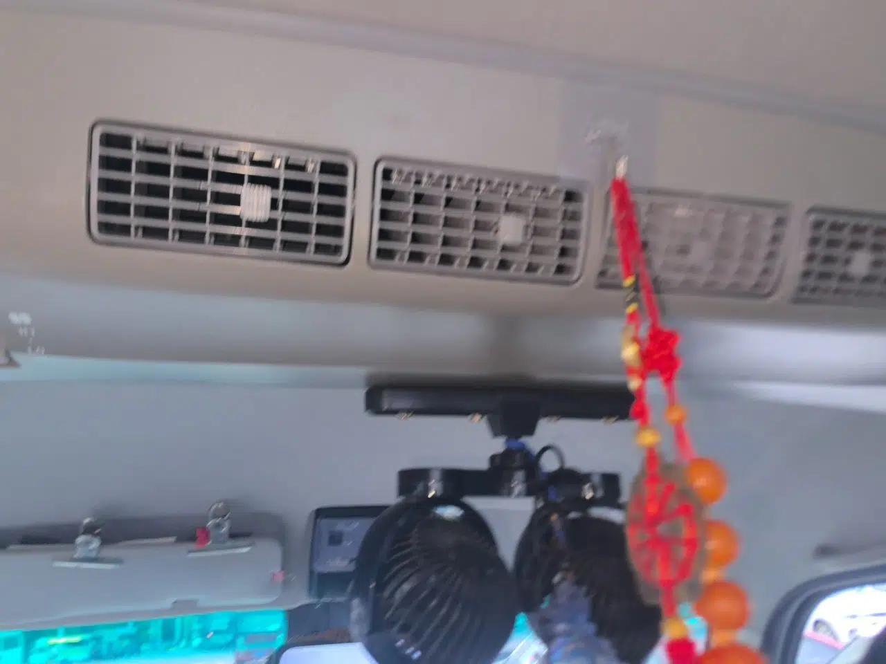Jinbei Hiace X30 2021 1.5L Standard Model Central Air Conditioning EPS Version Bus China VI Emission Standard SWC15M — миниатюра 19