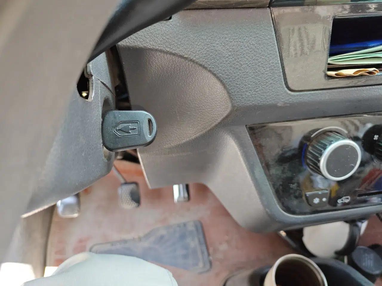 Jinbei Hiace X30 2016 1.3L Van Standard Edition DLCG12 — миниатюра 9
