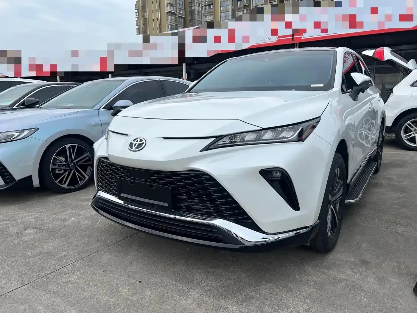 Venza 2023 2.0L CVT 2WD Luxury Edition — миниатюра 1