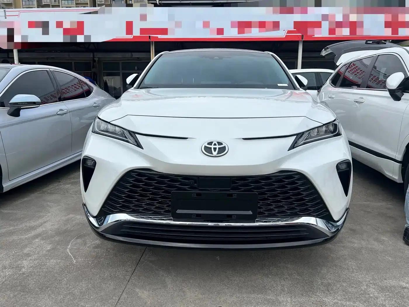 Venza 2023 2.0L CVT 2WD Luxury Edition — миниатюра 2