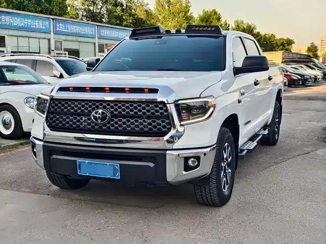 2020 Toyota Tundra 5.7L Canadian Spec