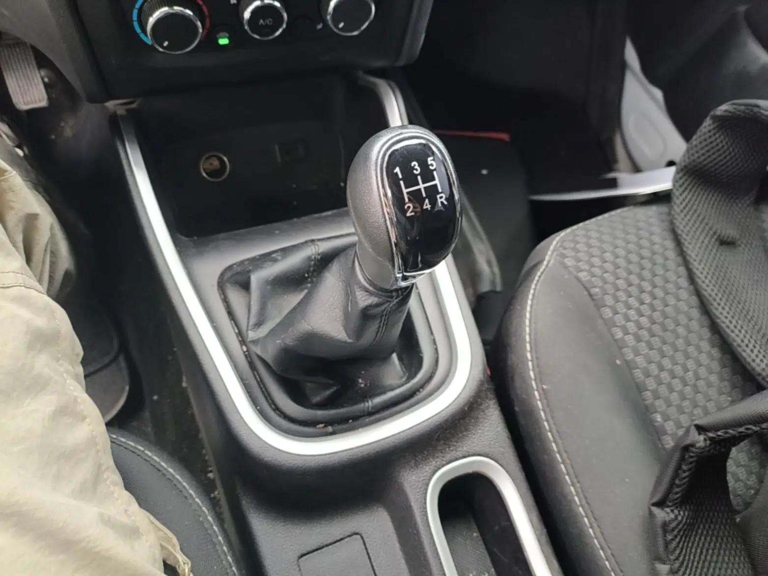 Jinbei Gold Hiace M Classic 2023 1.5L Engineering Lion Passenger Vehicle 5/6/7 Seats — миниатюра 17
