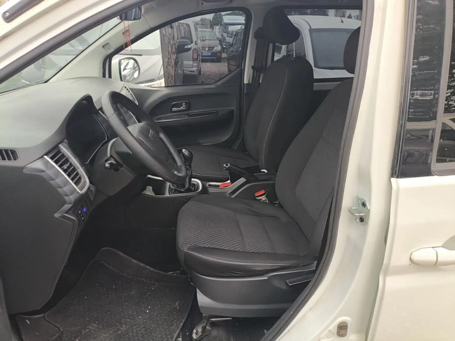 Jinbei Gold Hiace M Classic 2023 1.5L Engineering Lion Passenger Vehicle 5/6/7 Seats — миниатюра 18