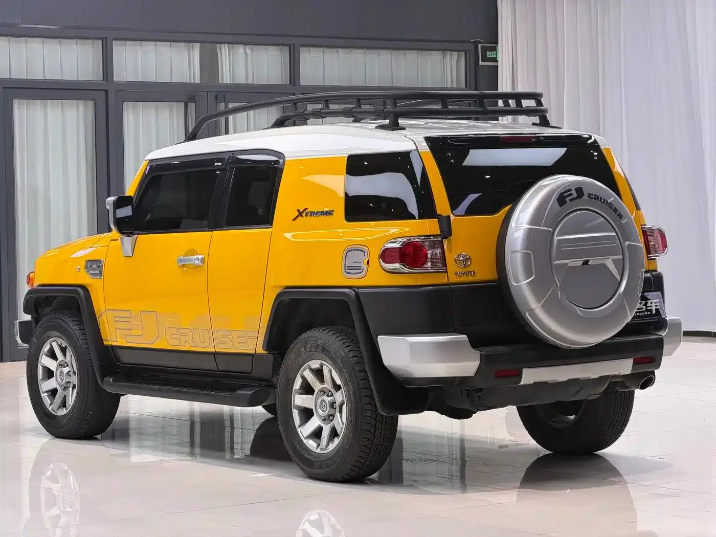 2019 FJ Cruiser 4.0L Automatic — миниатюра 12
