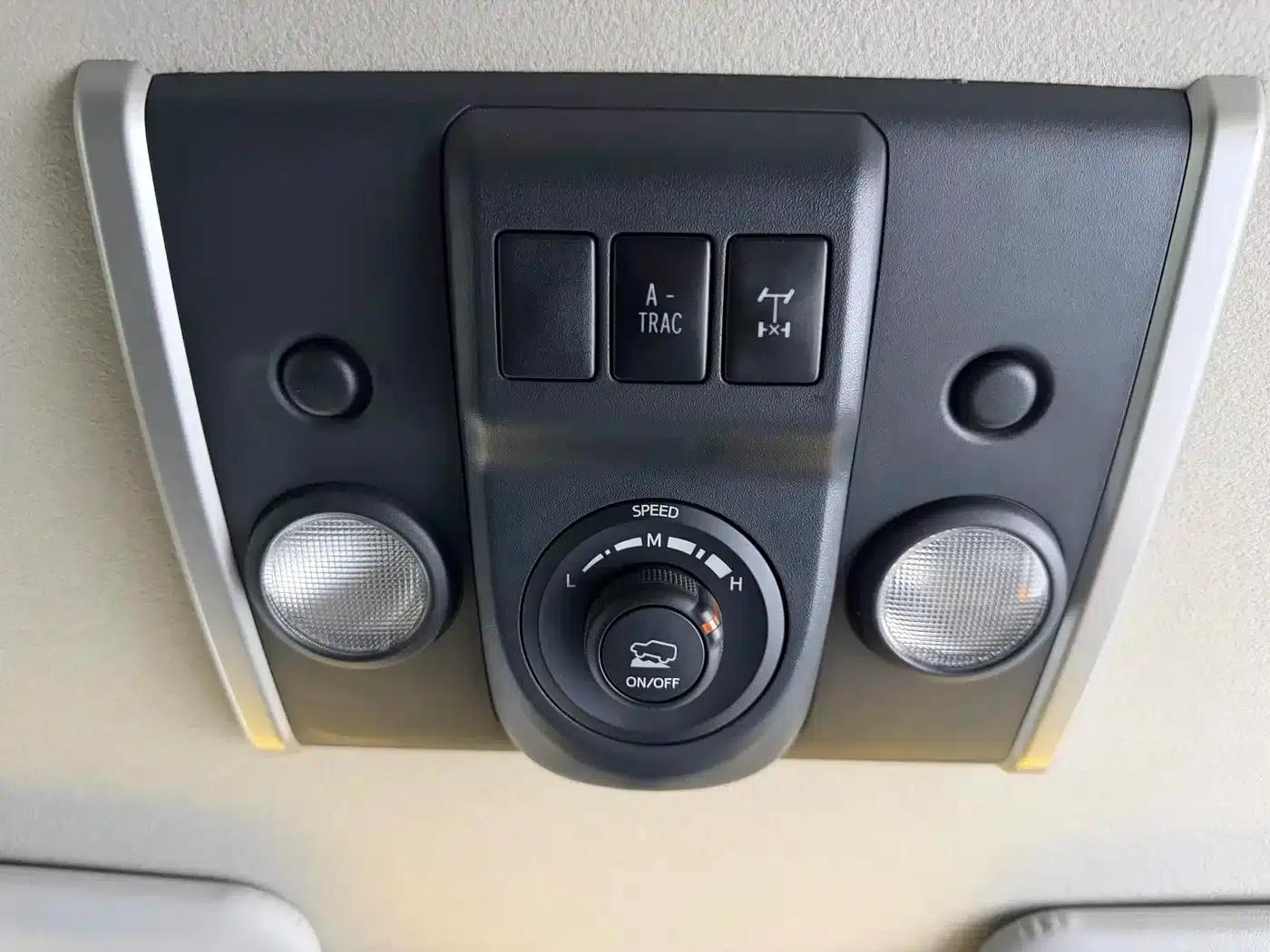2019 FJ Cruiser 4.0L Automatic — миниатюра 9