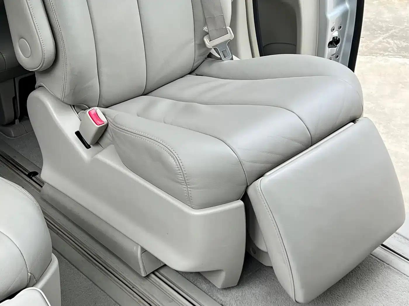 2007 Previa 3.5L 7-seater Luxury — миниатюра 11