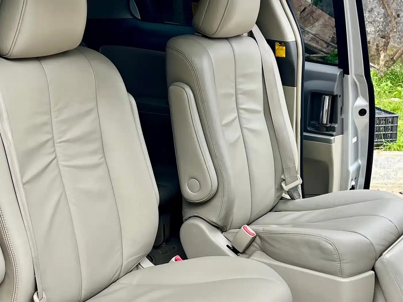 2007 Previa 3.5L 7-seater Luxury — миниатюра 10