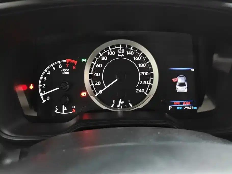 2021 Avalon 2.0L Entry-level Edition — миниатюра 14