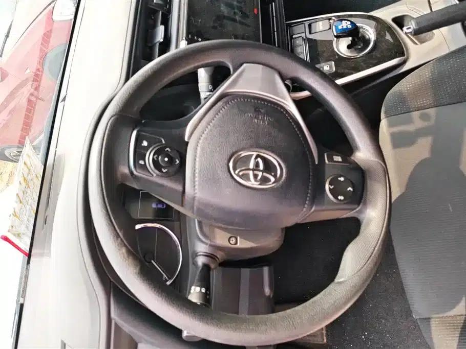 Corolla Hybrid E+ 2020 1.8L E-CVT Comfort Edition — миниатюра 15