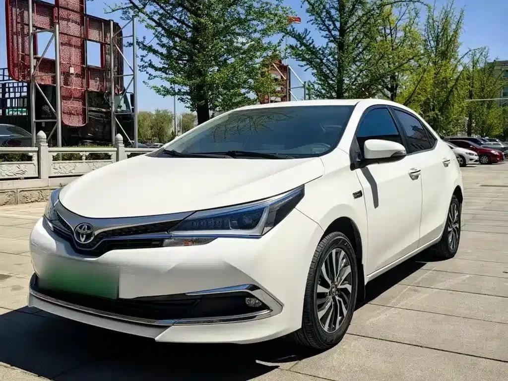 Corolla Hybrid E+ 2019 1.8L E-CVT Leading Edition — миниатюра 2