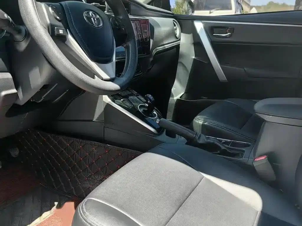 Corolla Hybrid E+ 2019 1.8L E-CVT Leading Edition — миниатюра 13