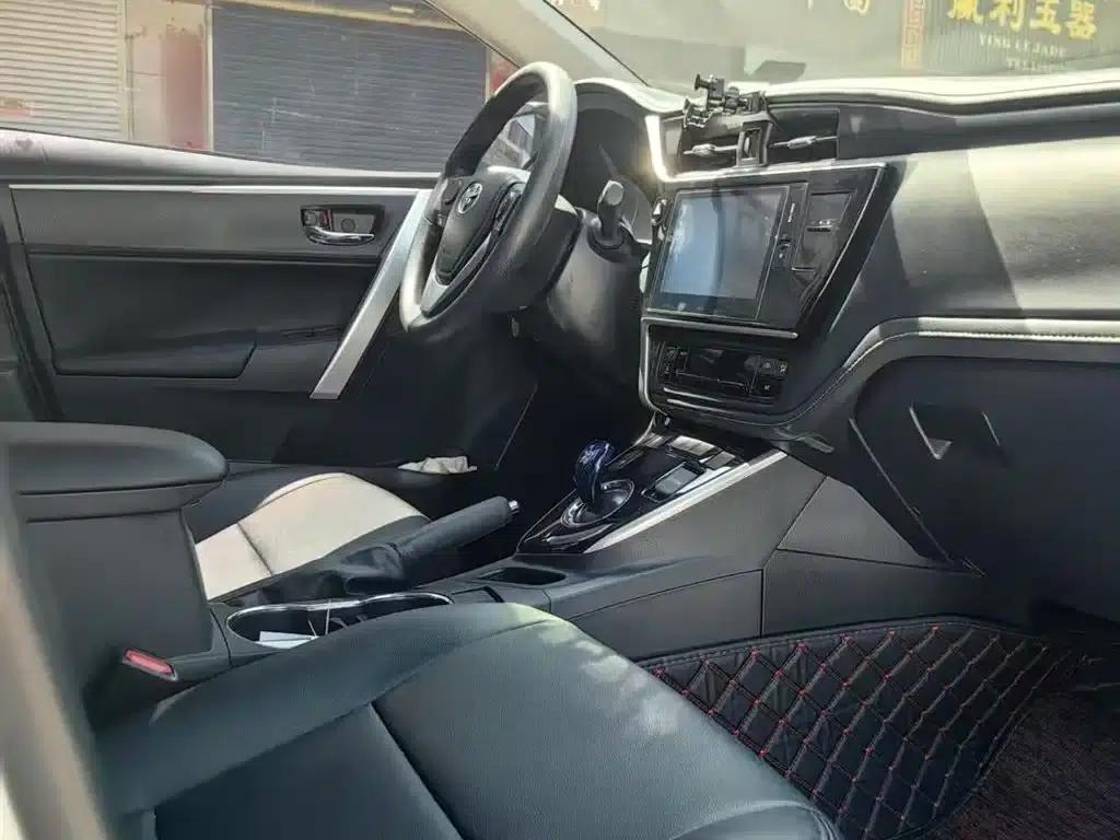 Corolla Hybrid E+ 2019 1.8L E-CVT Leading Edition — миниатюра 15