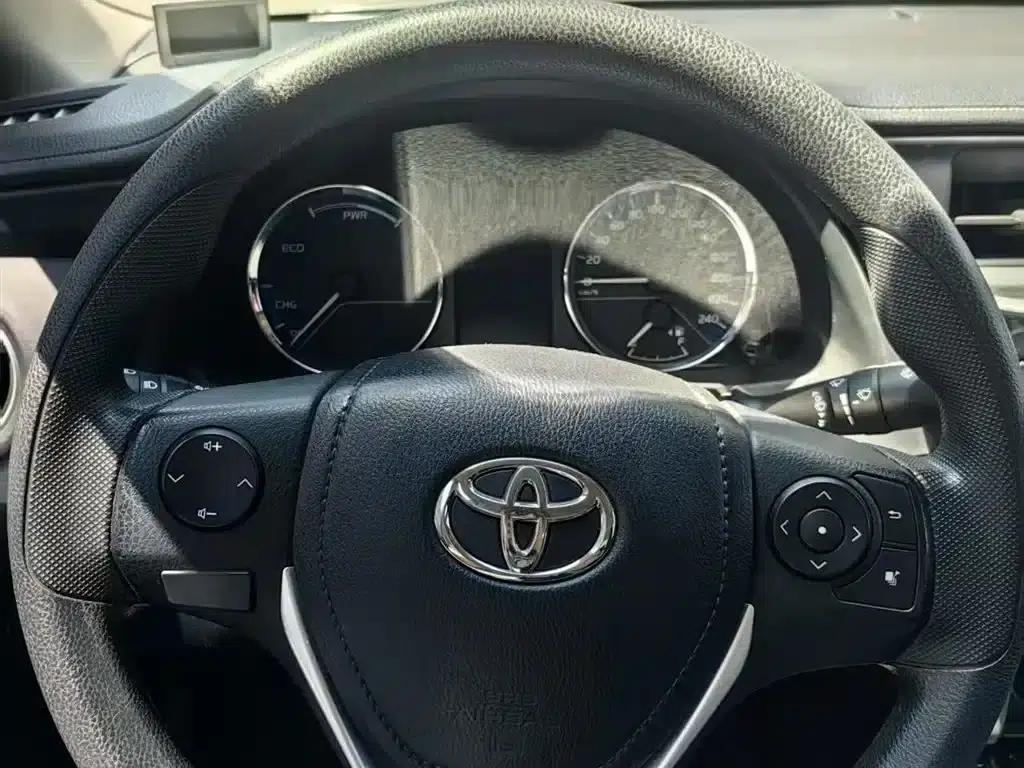 Corolla Hybrid E+ 2019 1.8L E-CVT Leading Edition — миниатюра 5