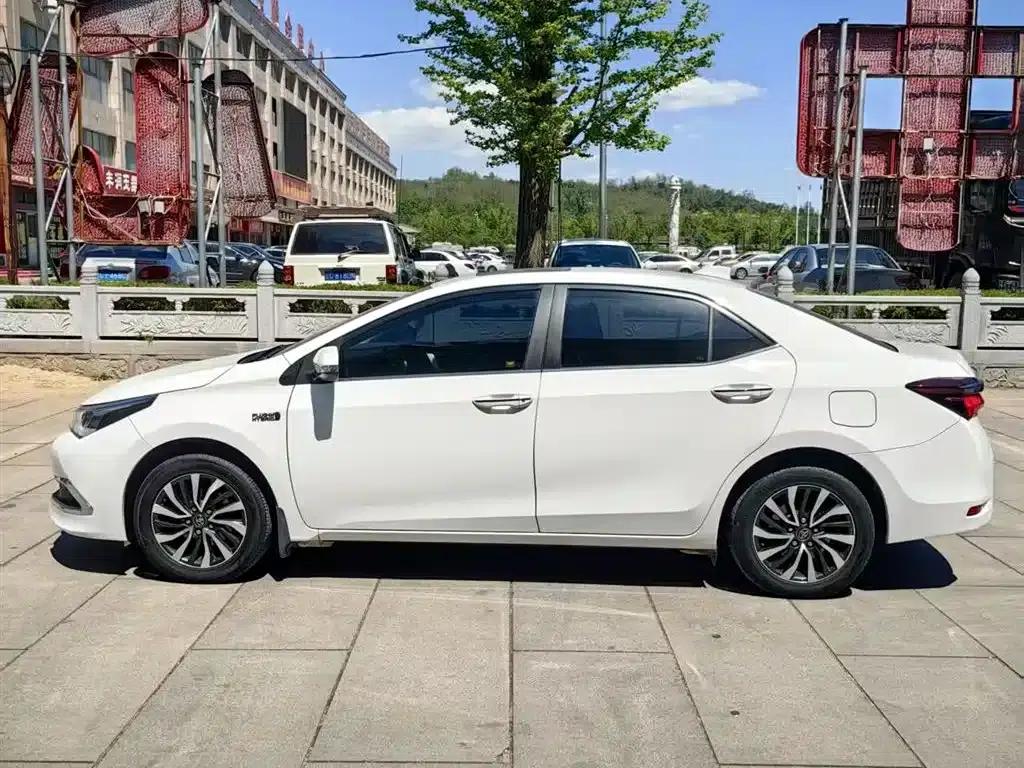 Corolla Hybrid E+ 2019 1.8L E-CVT Leading Edition — миниатюра 10