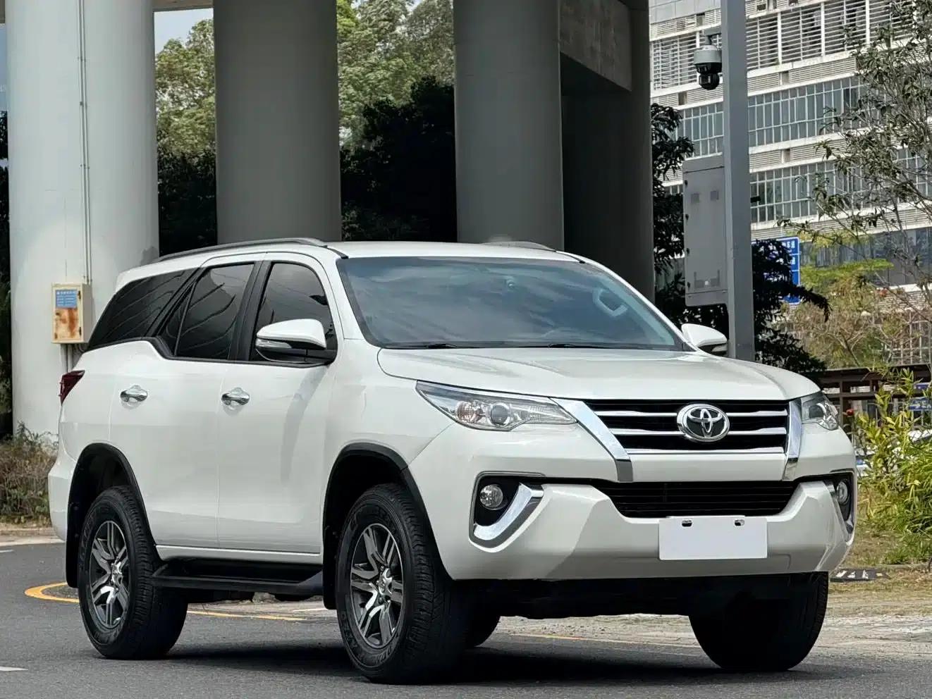 Fortuner 2016 2.7L Middle East Edition — миниатюра 2