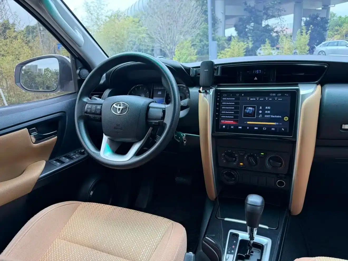 Fortuner 2016 2.7L Middle East Edition — миниатюра 11
