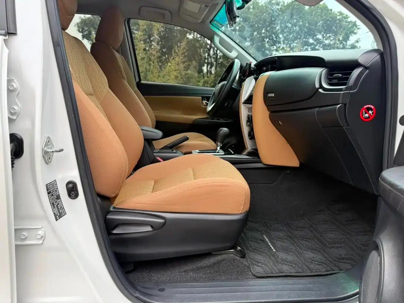 Fortuner 2016 2.7L Middle East Edition — миниатюра 16