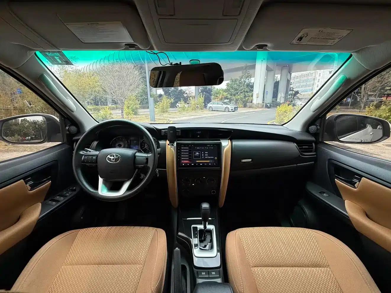 Fortuner 2016 2.7L Middle East Edition — миниатюра 8