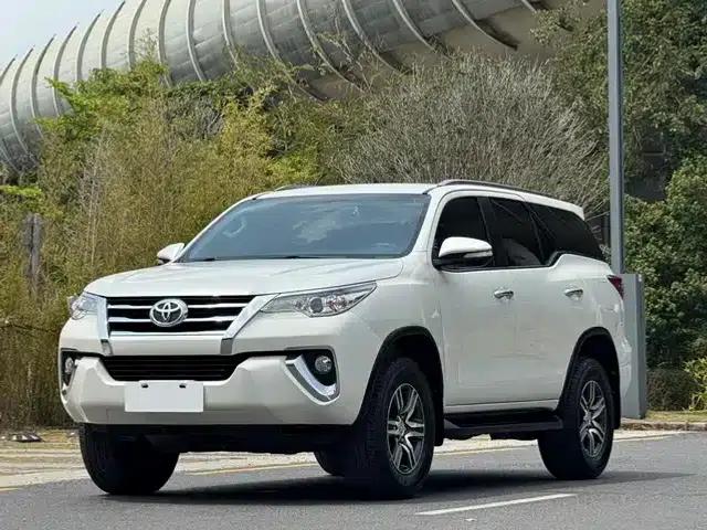 Fortuner 2016 2.7L Middle East Edition