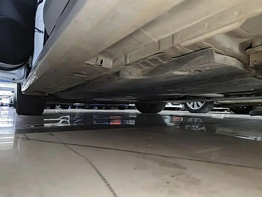 2023 Geely Lingshang 2.0L Luxury Edition — миниатюра 22