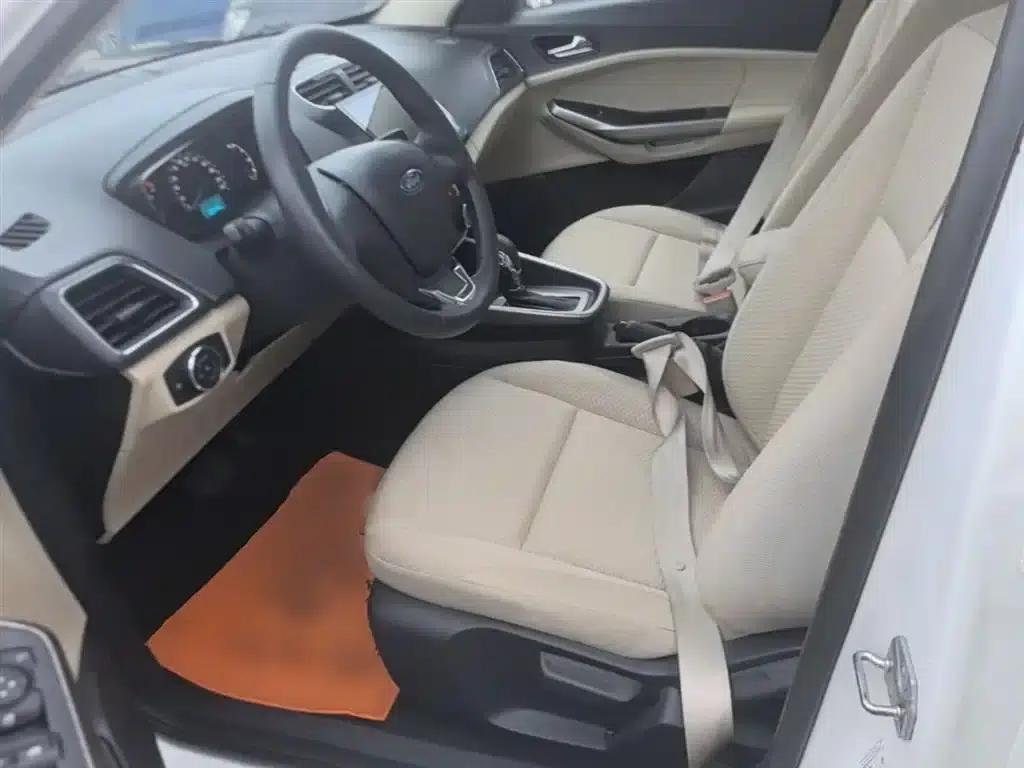 2017 Ford Focus Facelift 1.5L Automatic Comfort Model — миниатюра 15