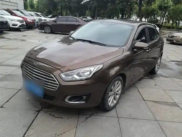 Ford Focus 2015 1.5L Automatic Fashion Edition