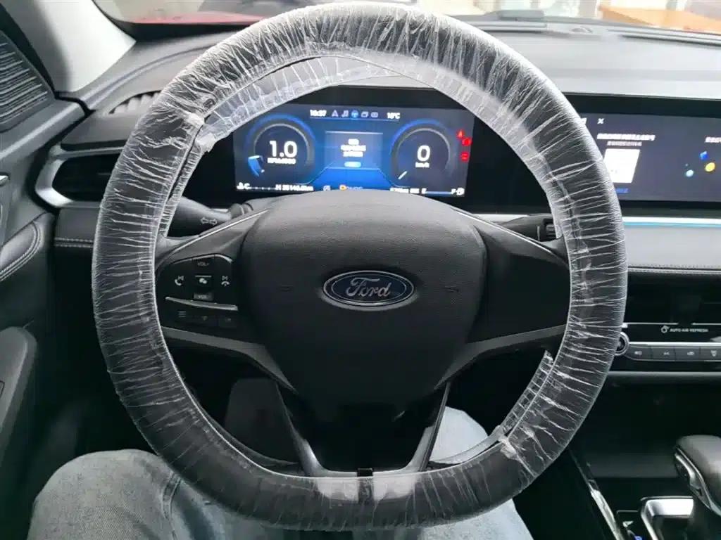 Ford Focus 2021 1.5L Automatic Diamond Edition — миниатюра 11