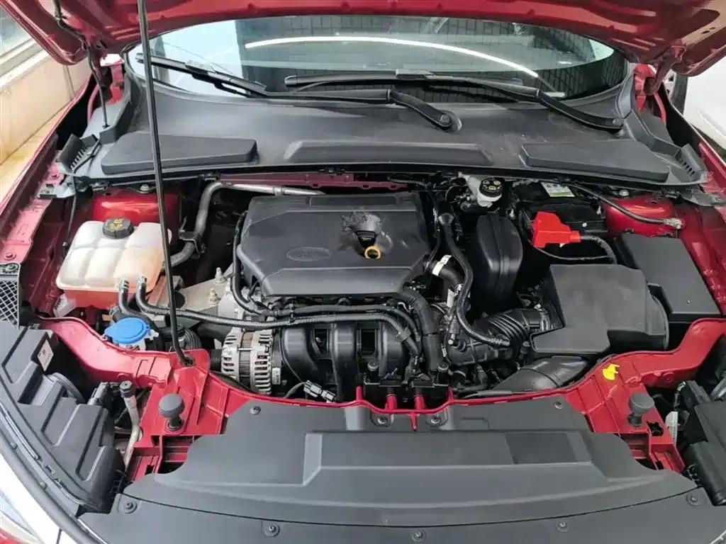 Ford Focus 2021 1.5L Automatic Diamond Edition — миниатюра 20