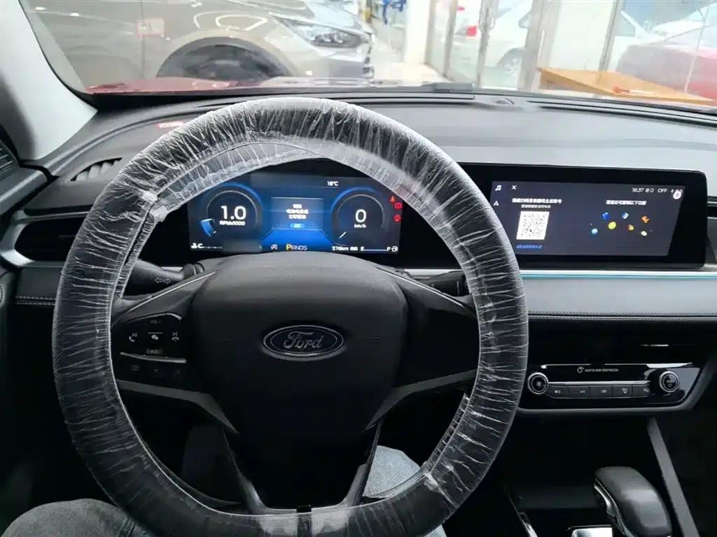 Ford Focus 2021 1.5L Automatic Diamond Edition — миниатюра 10