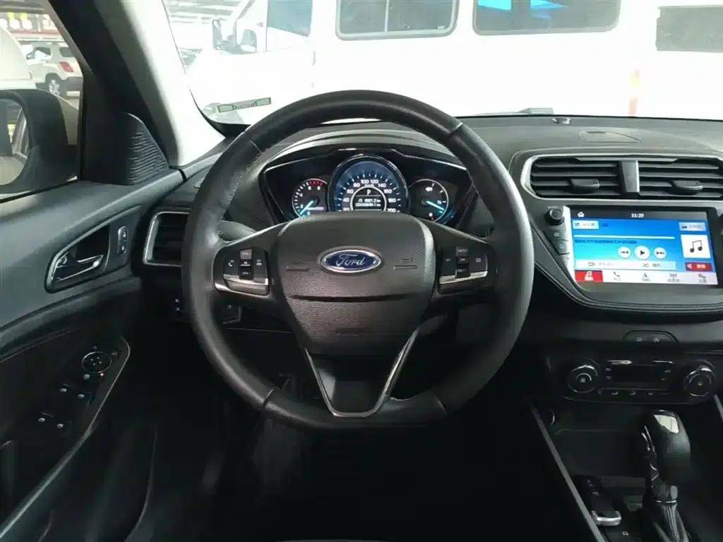 Ford Focus 2019 Facelift 1.5L Automatic Enjoyment Edition (China VI Emission Standard) — миниатюра 11