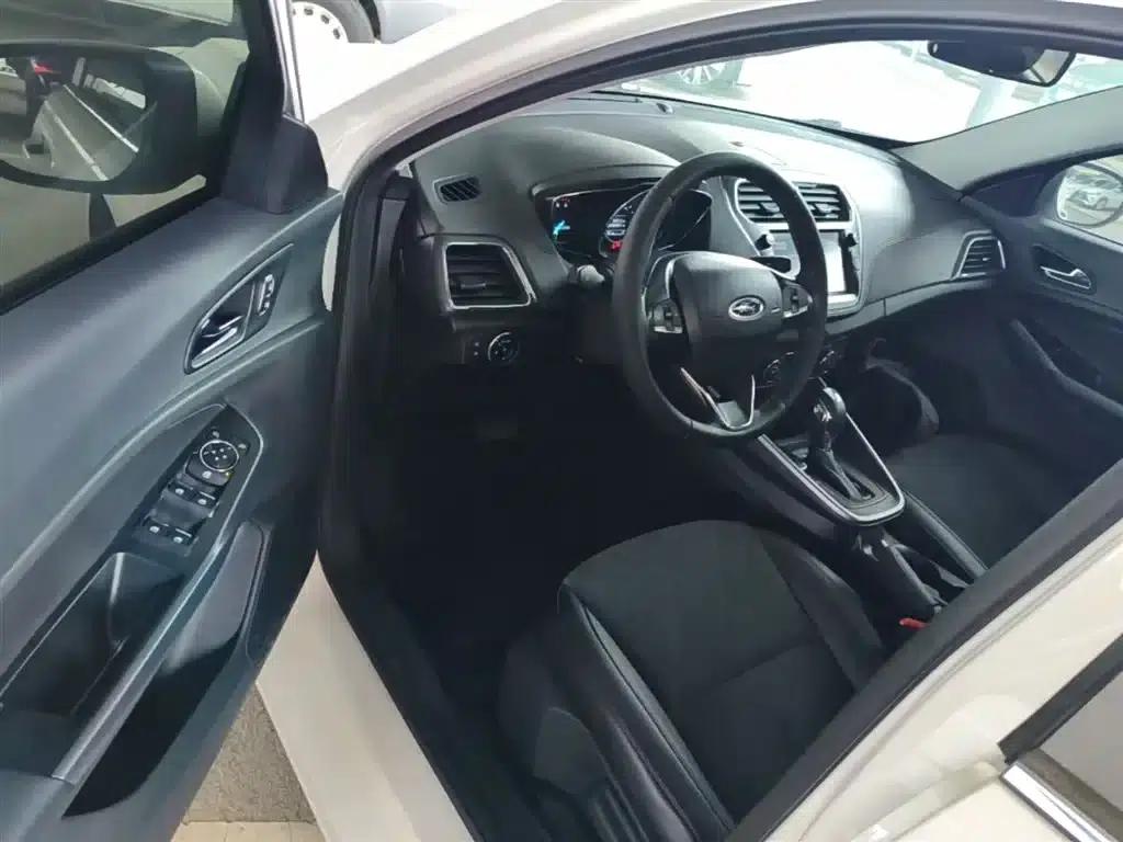 Ford Focus 2019 Facelift 1.5L Automatic Enjoyment Edition (China VI Emission Standard) — миниатюра 16