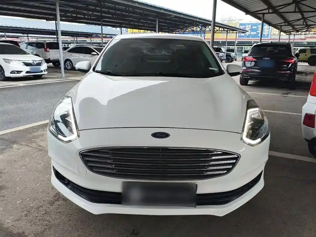 Ford Focus 2019 Facelift 1.5L Automatic Enjoyment Edition (China VI Emission Standard) — миниатюра 3