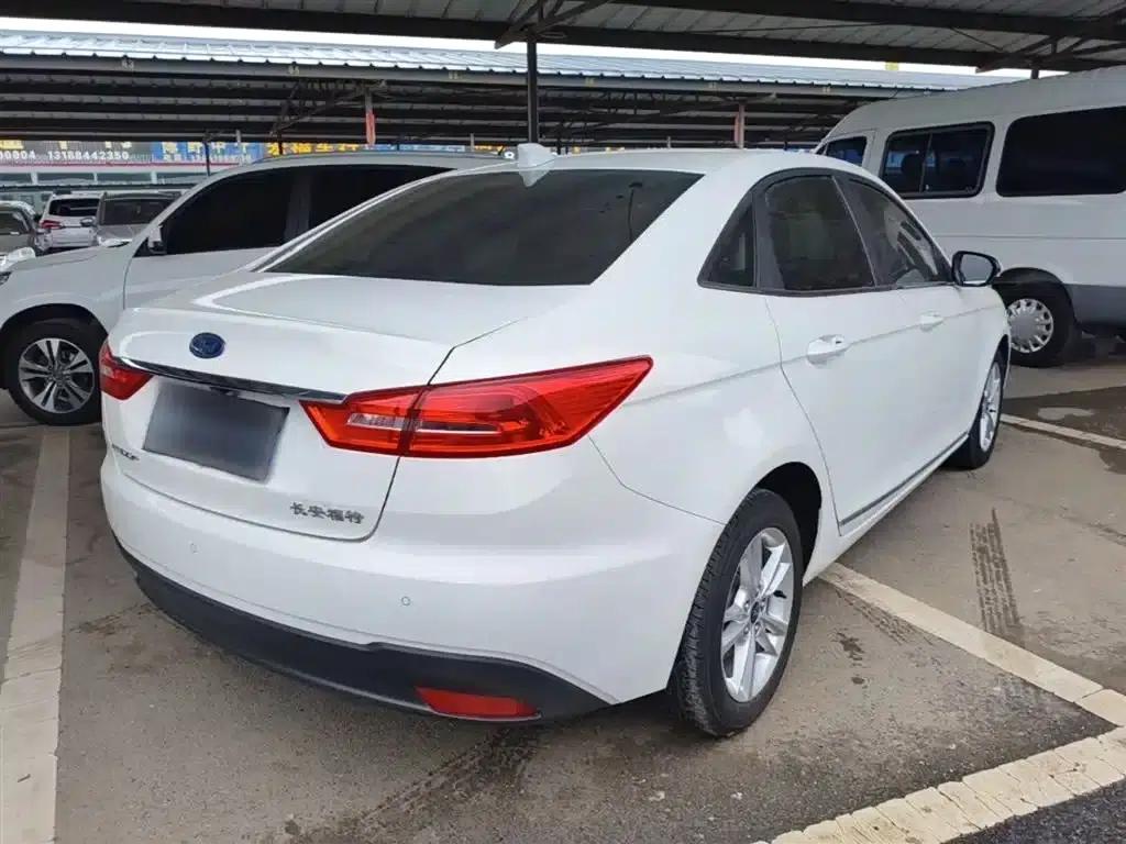Ford Focus 2019 Facelift 1.5L Automatic Enjoyment Edition (China VI Emission Standard) — миниатюра 7