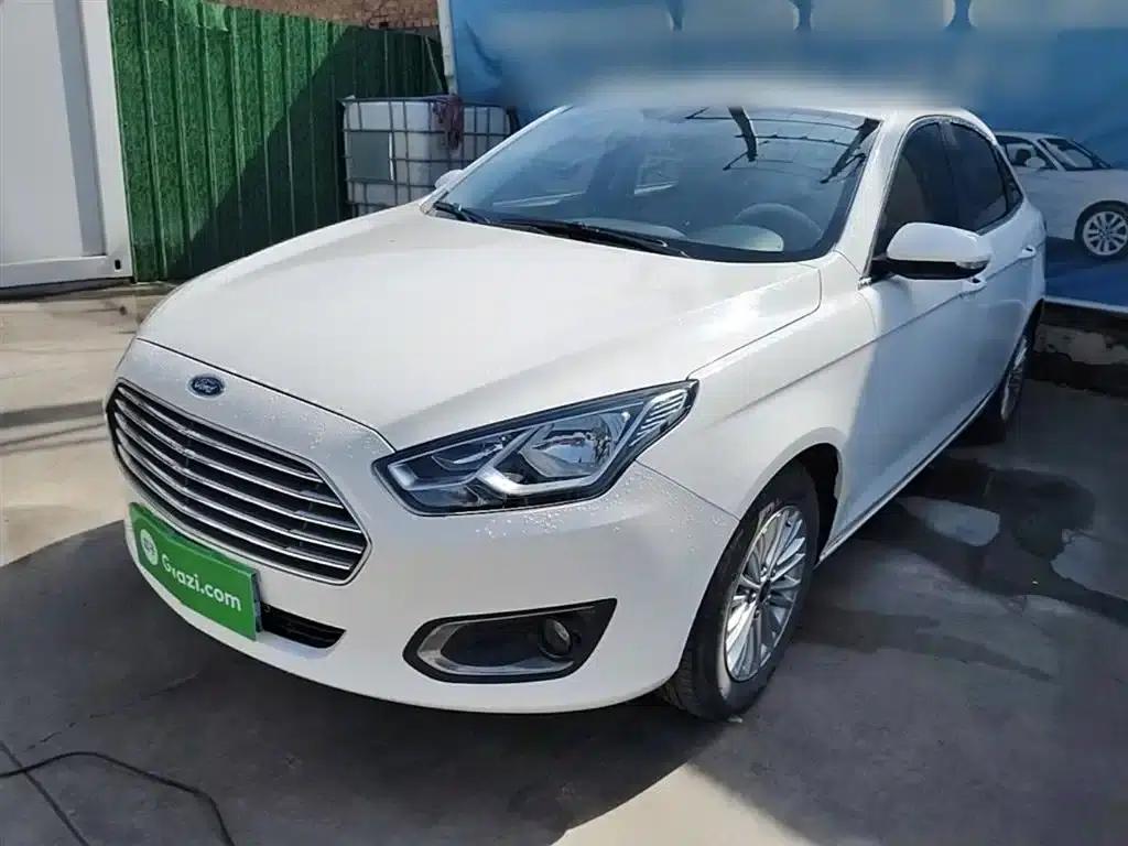 2017 Ford Focus Facelift 1.5L Automatic Comfort Model — миниатюра 2