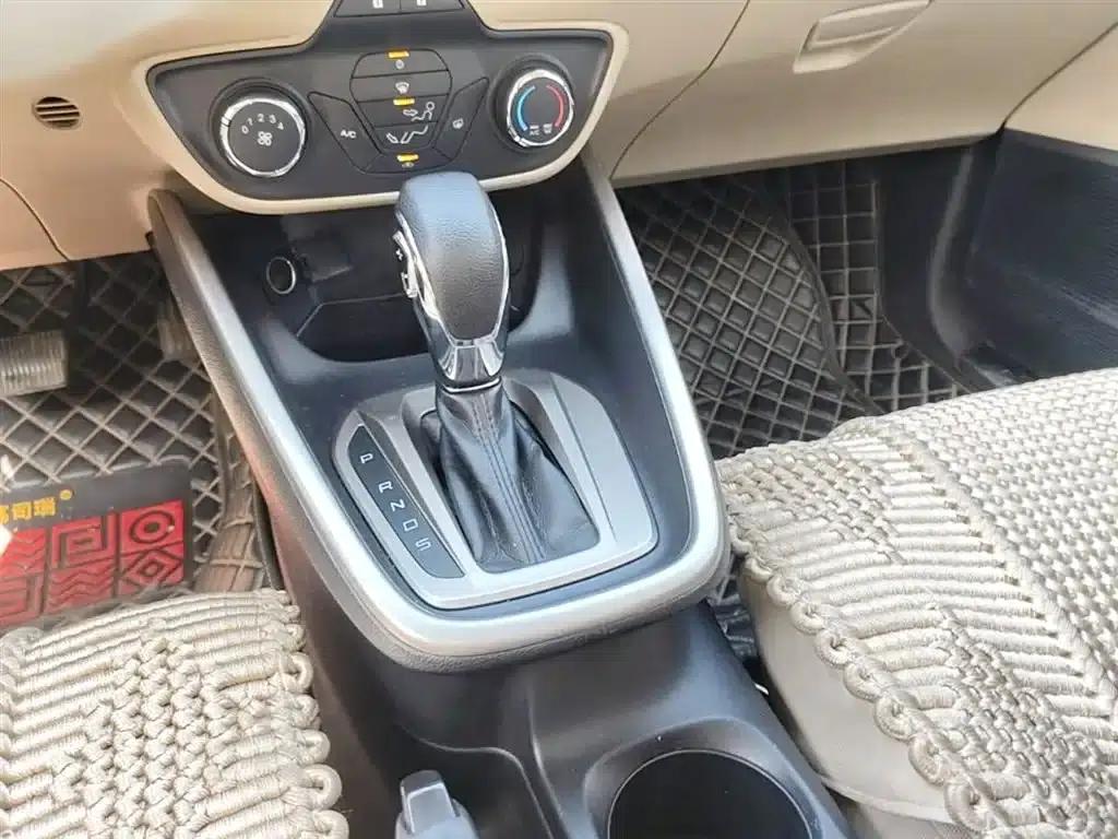 2017 Ford Focus Facelift 1.5L Automatic Comfort Model — миниатюра 14