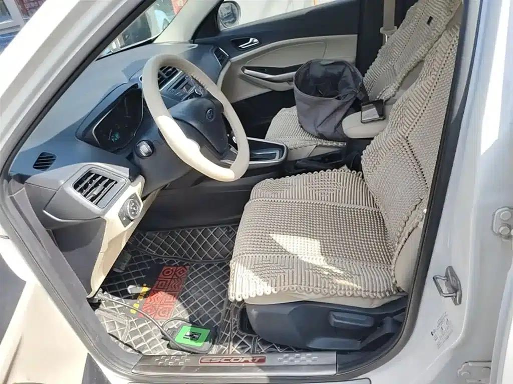 2017 Ford Focus Facelift 1.5L Automatic Comfort Model — миниатюра 15
