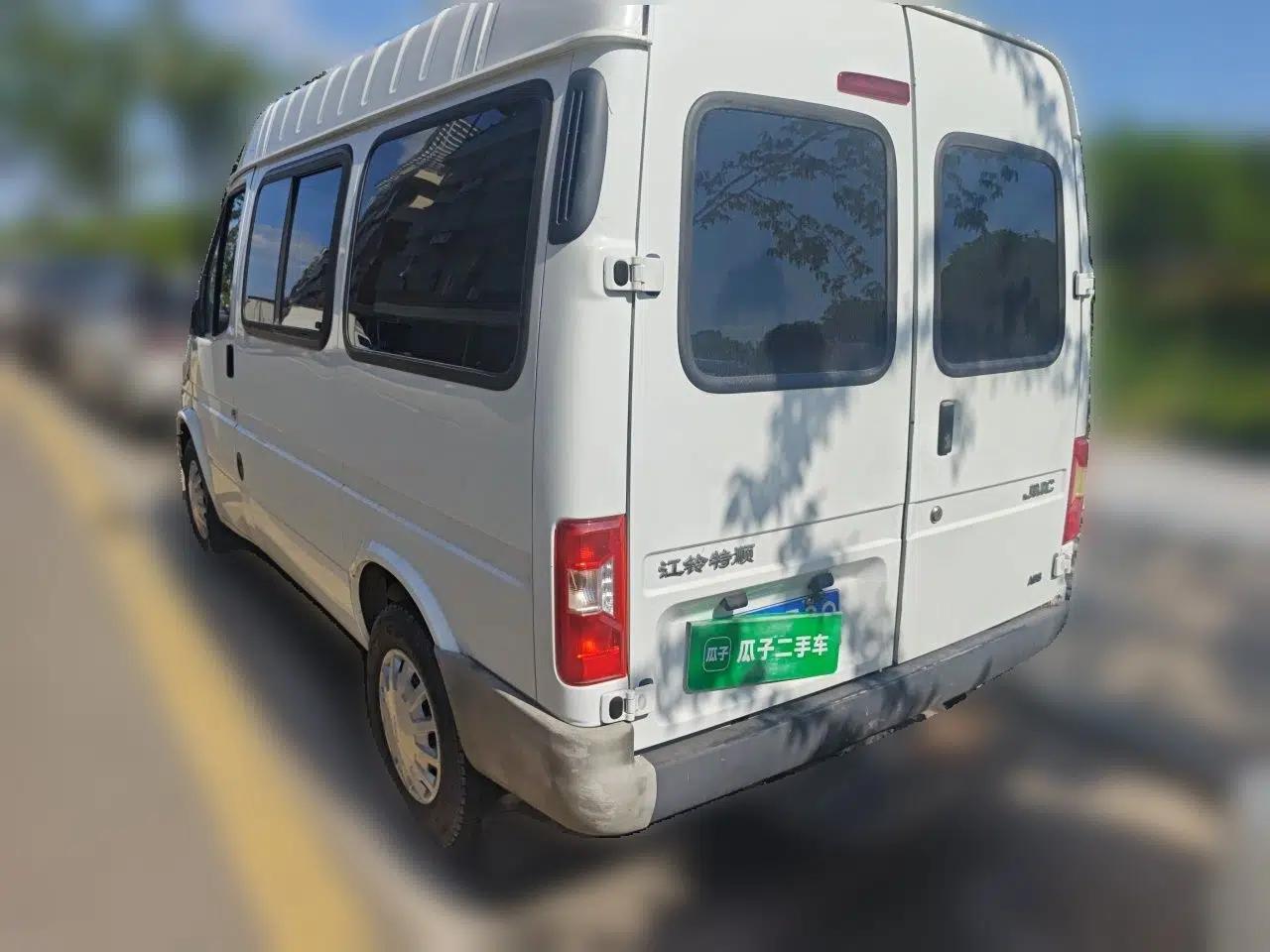 JMC Transit 2017 2.8T Commercial Version Short Wheelbase Mid-Roof 6/7/8-Seater JX493 — миниатюра 4