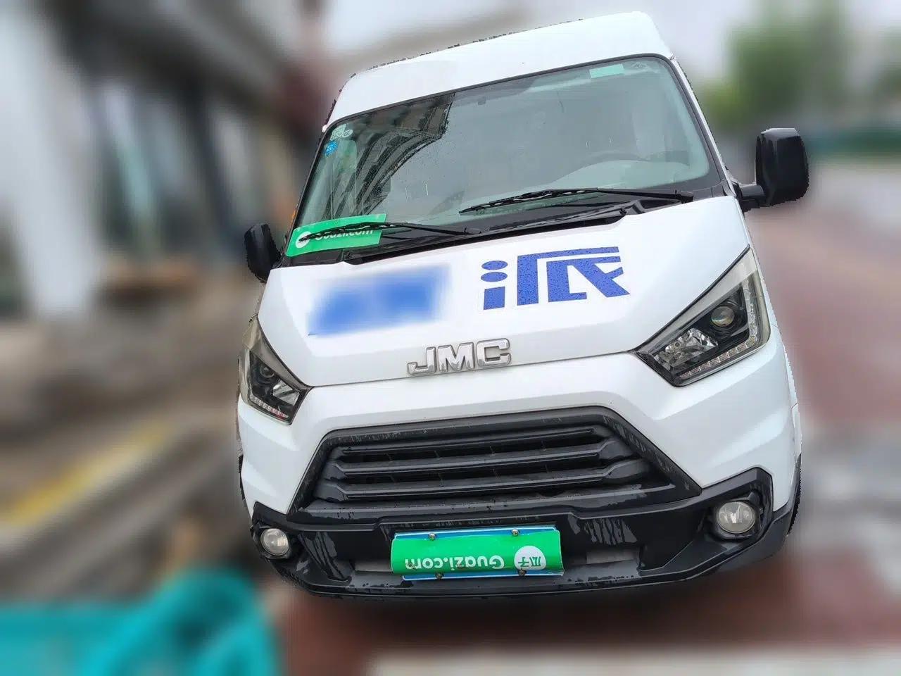 JMC Transit 2019 2.8T Commercial Version Short Wheelbase Mid-Roof 3-Seater China VI Standard JX493 — миниатюра 2