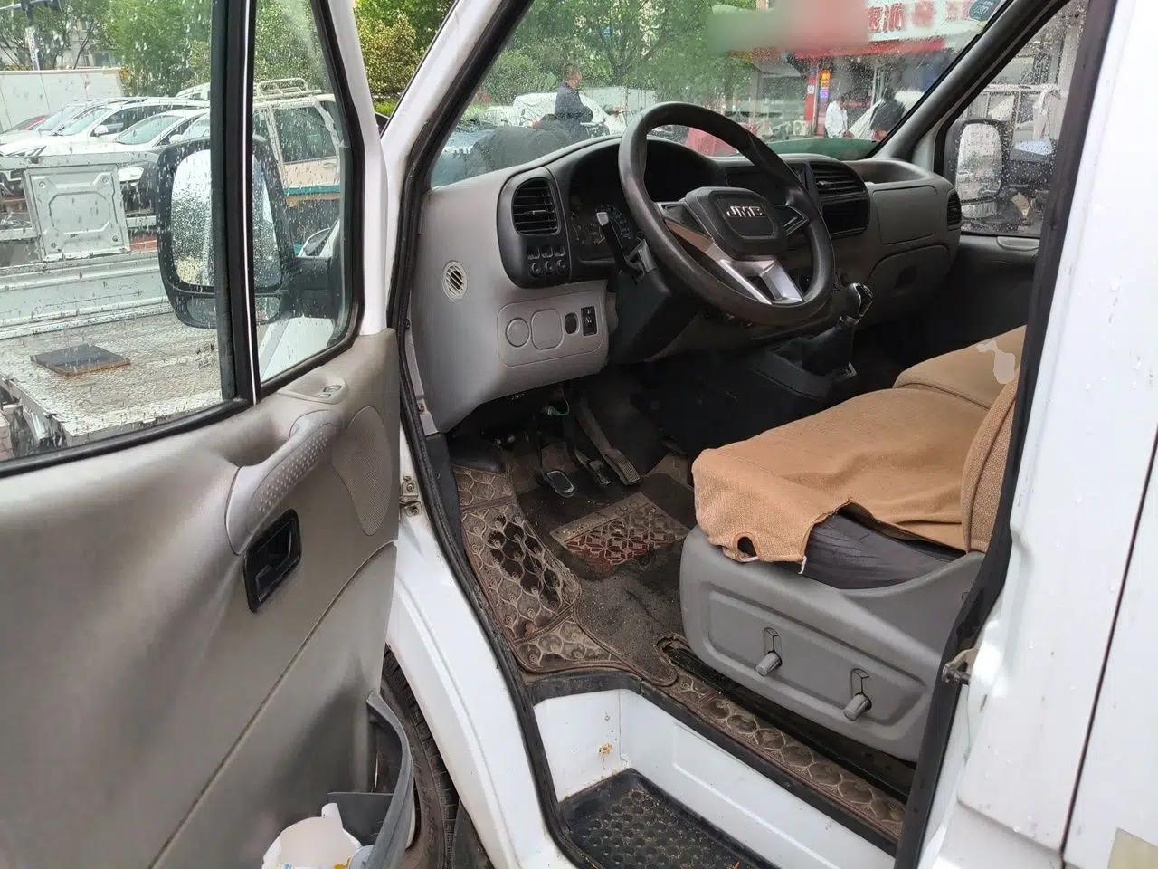 JMC Transit 2019 2.8T Commercial Version Short Wheelbase Mid-Roof 3-Seater China VI Standard JX493 — миниатюра 17