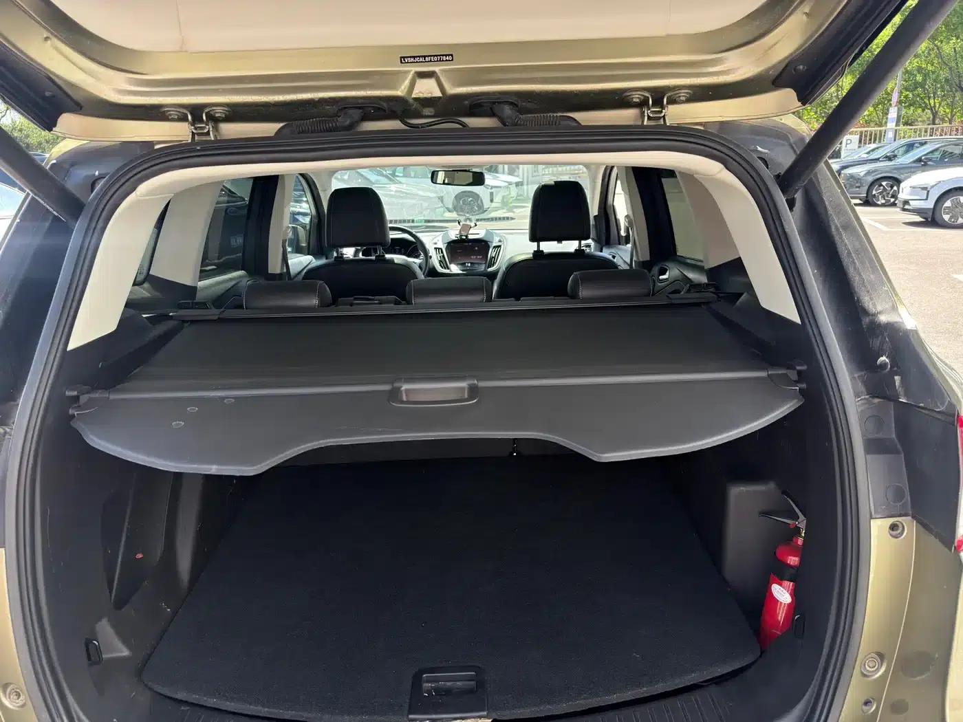 Ford Kuga 2015 1.5L GTDi AWD Elite — миниатюра 14