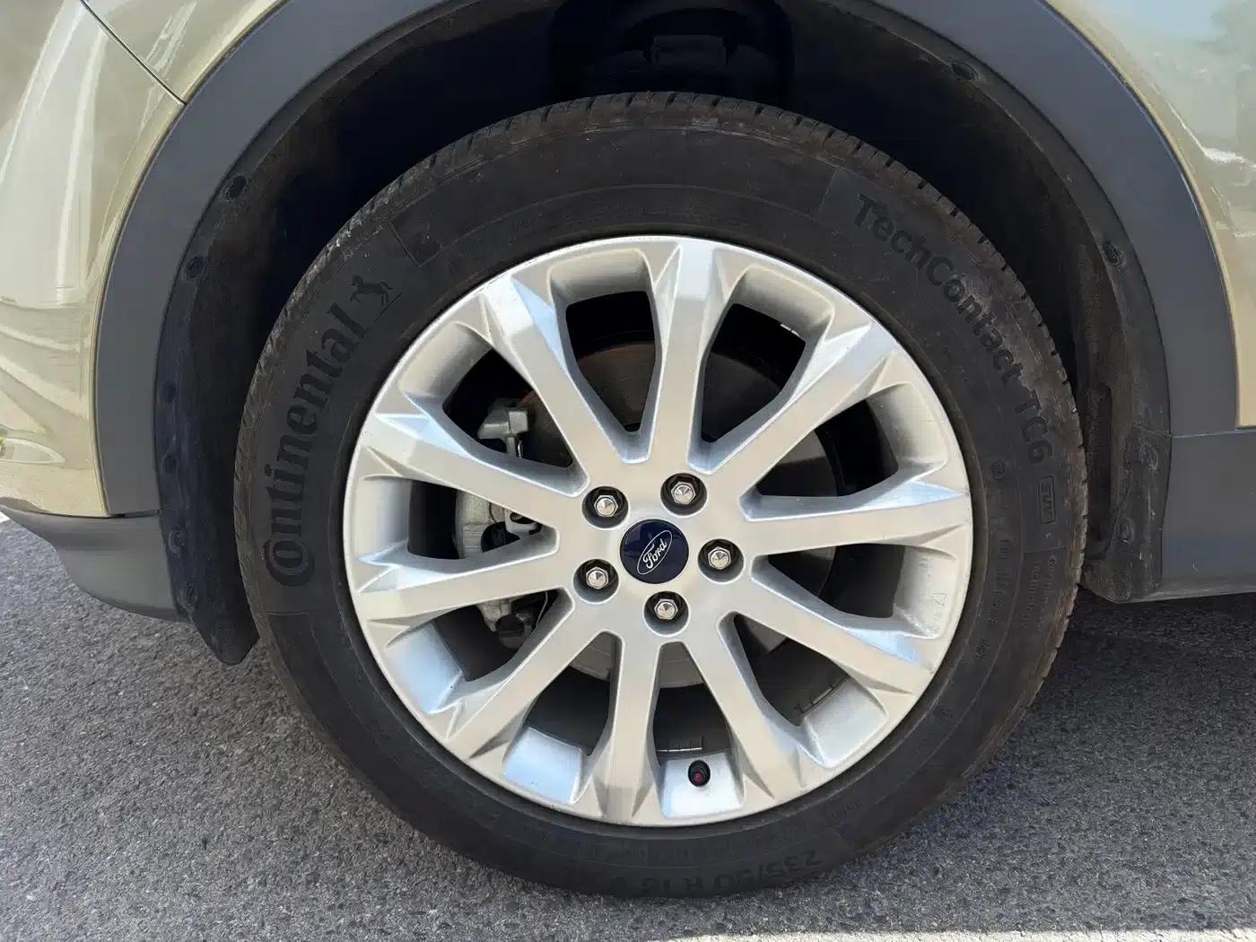 Ford Kuga 2015 1.5L GTDi AWD Elite — миниатюра 17