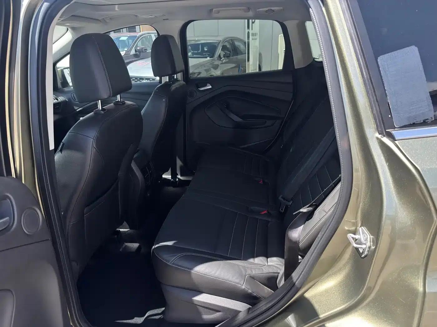 Ford Kuga 2015 1.5L GTDi AWD Elite — миниатюра 3