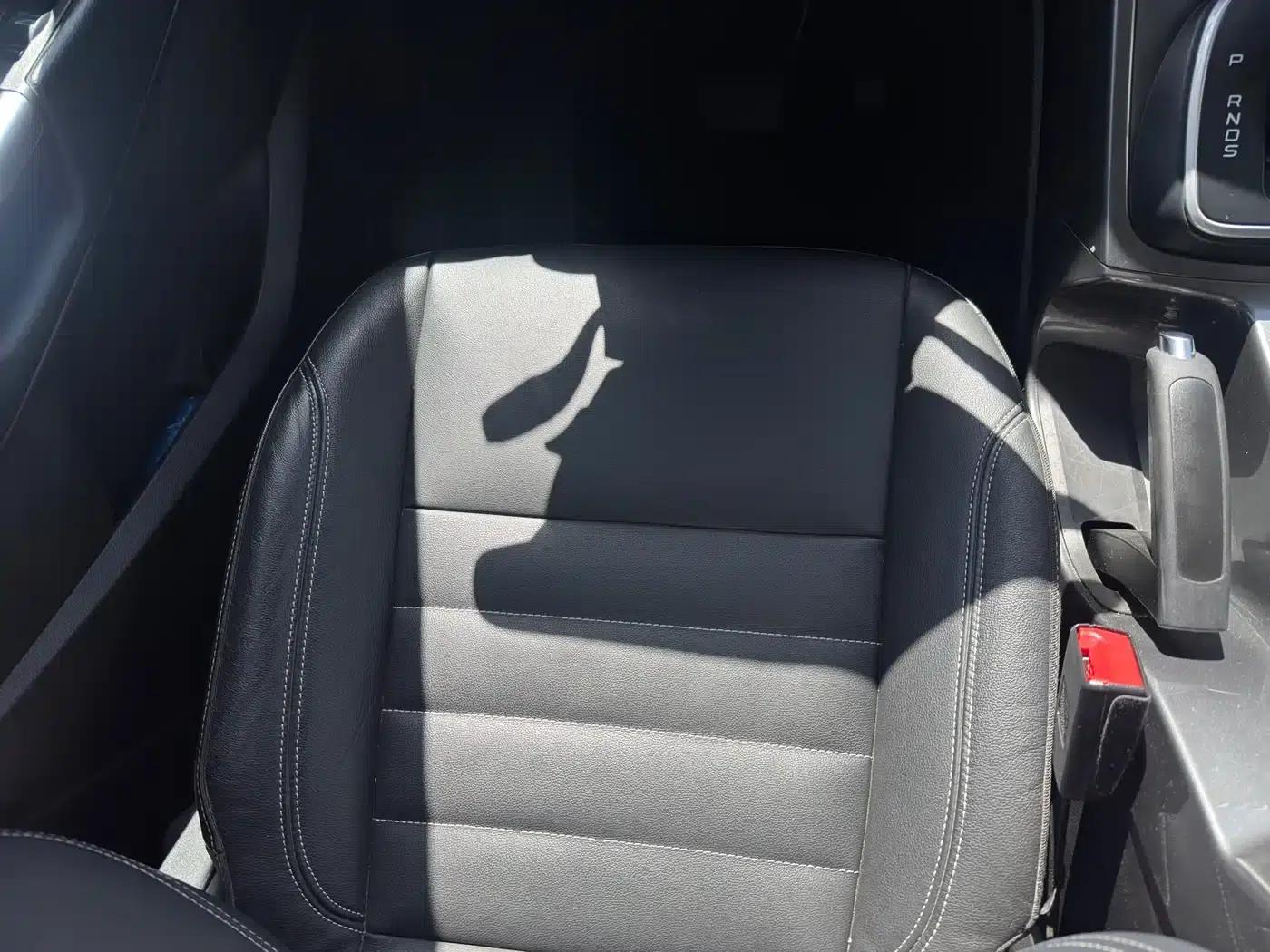 Ford Kuga 2015 1.5L GTDi AWD Elite — миниатюра 5