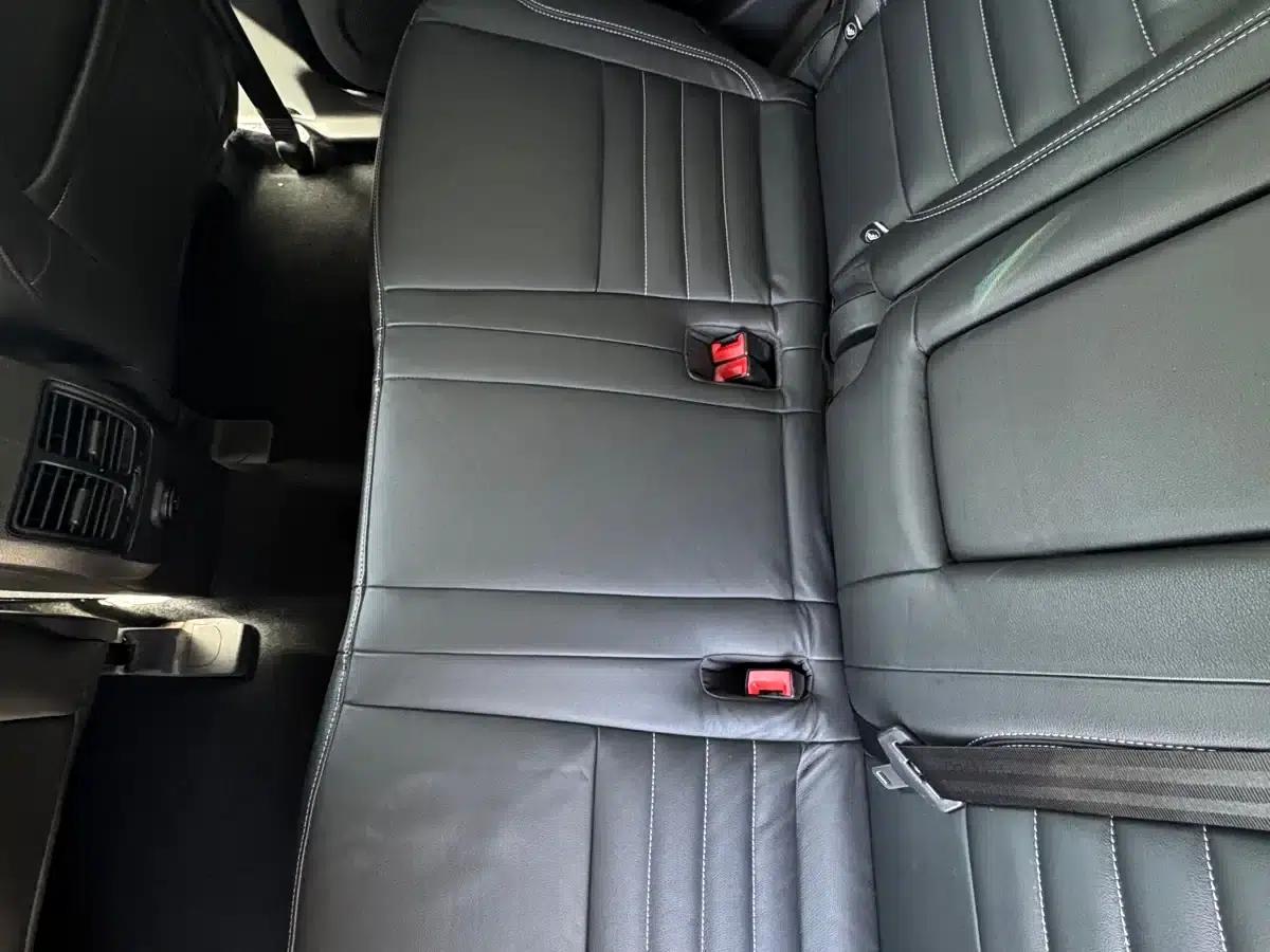 Ford Kuga 2015 1.5L GTDi AWD Elite — миниатюра 10